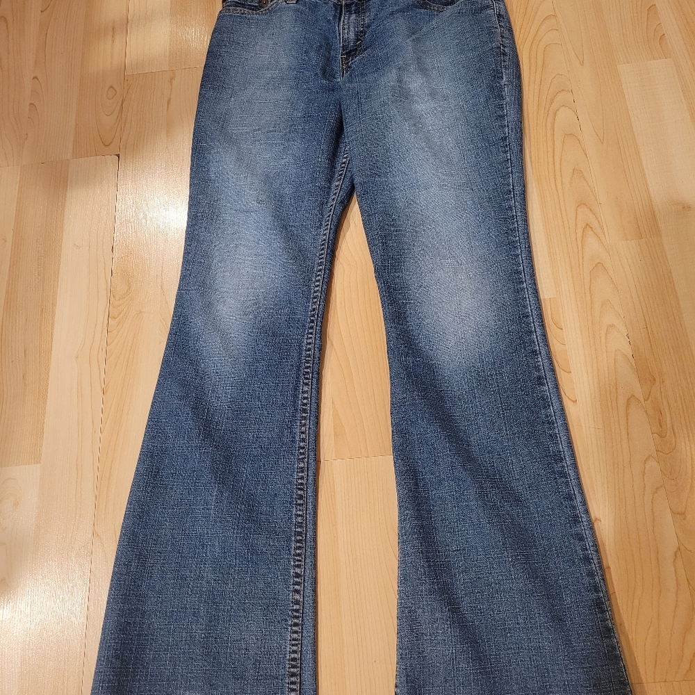Levis super low stretch 518